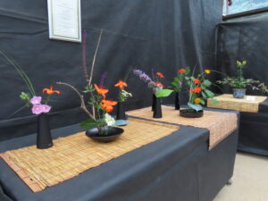 酪農学園大学の生け花作品