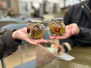 参加者のハーバリウム作品