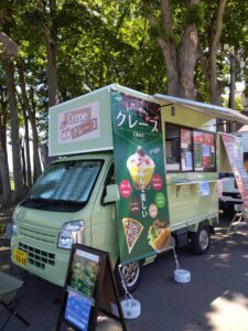 クレープのキッチンカー