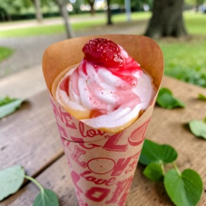 サクラチェリーのクレープ